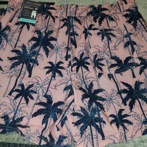 NWT:  MEN'S TRINITY COAST SWIM SHORTS, SIZE XL